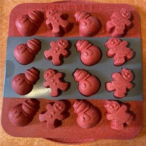 16ct Silicone Gingerbread Snowman Mini Muffin Pan No BPA‎ New Without Packaging